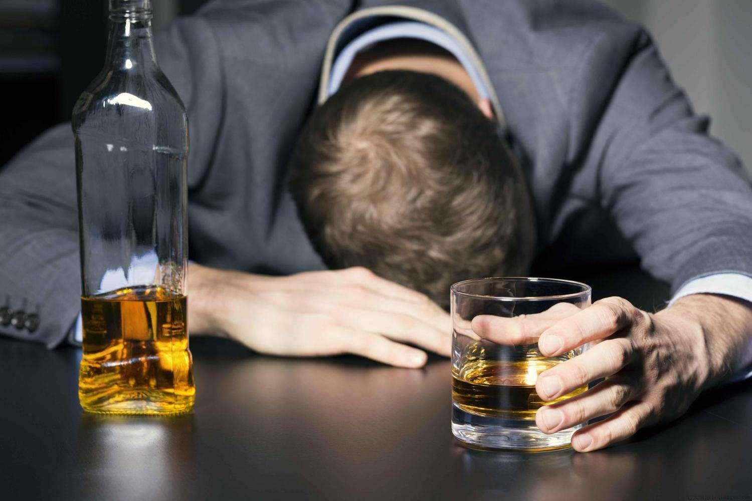 长期喝酒酒精中毒症状