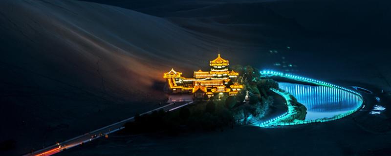 月牙泉在哪儿
