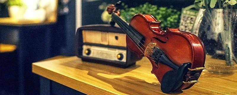 小提琴有几根弦