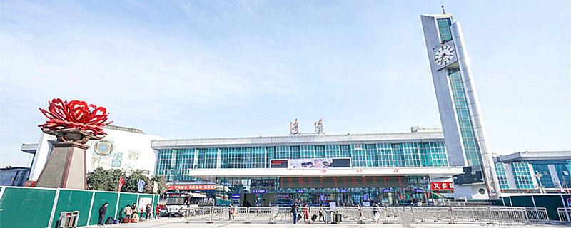 洛阳火车站是什么时候建成的