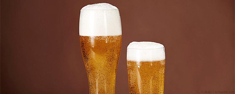 倒啤酒为什么有泡沫