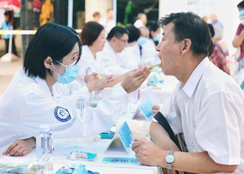 上海市口腔病防治院预约挂号电话是多少