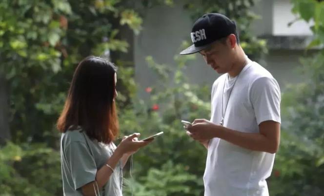 掌握这些搭讪秘籍，开启心动交流