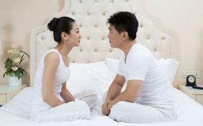 婚姻遇压力别独自扛!夫妻一起渡过难关的策略