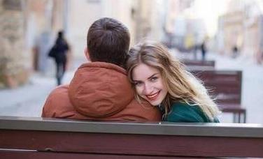 出轨后的沟通修复:坦诚不是揭伤疤,而是解心结