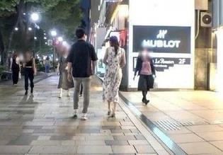 搭讪中的分寸感：尊重边界，让好感持续升温​