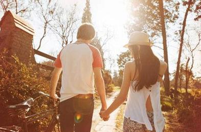 女生接吻时的心理反应​