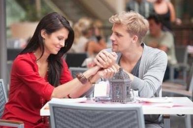 不同场景的搭讪开场白，告别尴尬冷场