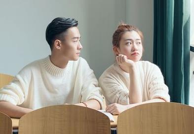 搭讪后的冷场不用慌，沉默也可以很自然