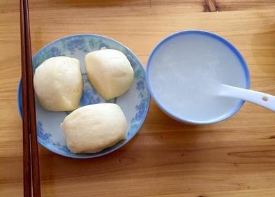 白粥加馒头可以减肥吗?