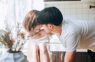 让女人上瘾的6个动作