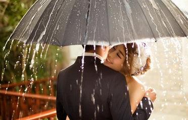 陪伴，是最长情的告白，是最温暖的救赎