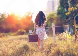 独处，是与自己灵魂的深情相拥