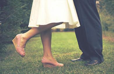 夫妻如何在婚姻平淡期重拾激情，让爱意持续升温