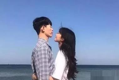 你那么怕失去他是因为你弄丢了自己