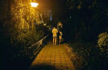 大男子主义爱你的表现