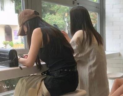 线上搭讪怎么开启话题?告别冷场的低难度聊天思路