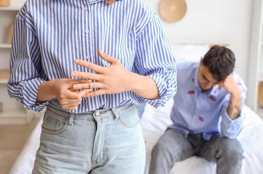 出轨后的婚姻还能修复吗?