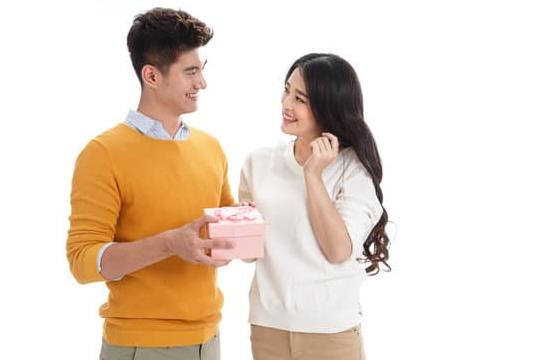 为什么一谈恋爱就「失去自我」?