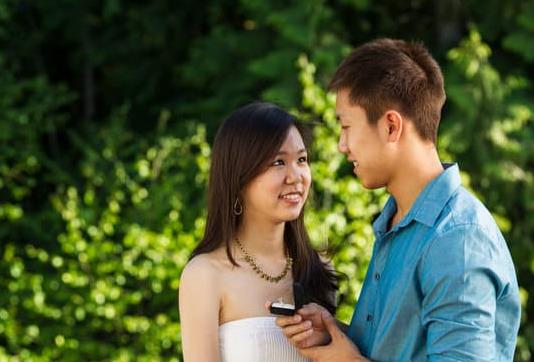 结婚后，「要不要为了孩子牺牲自己」?