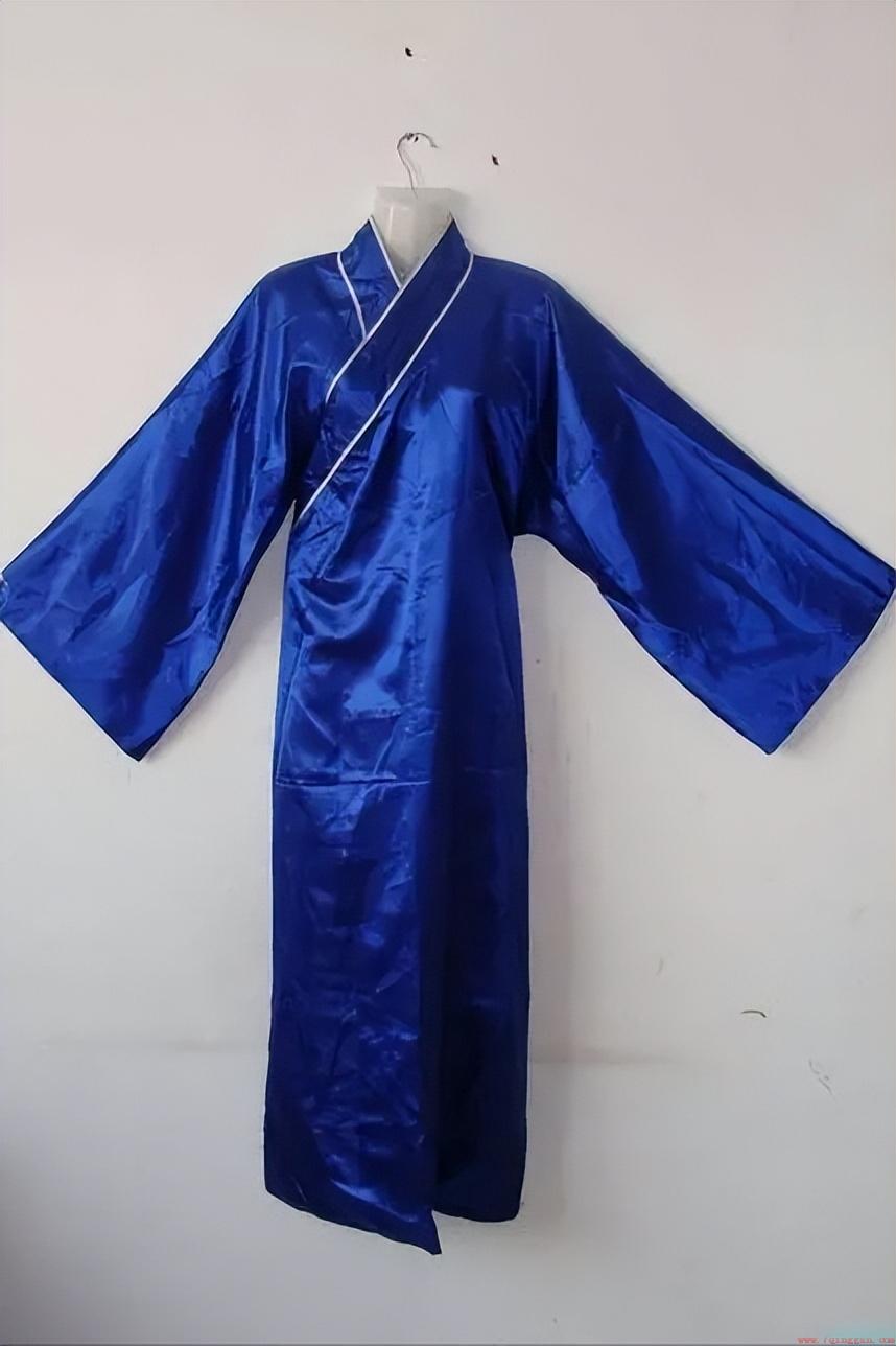 古代三品穿什么颜色的衣服