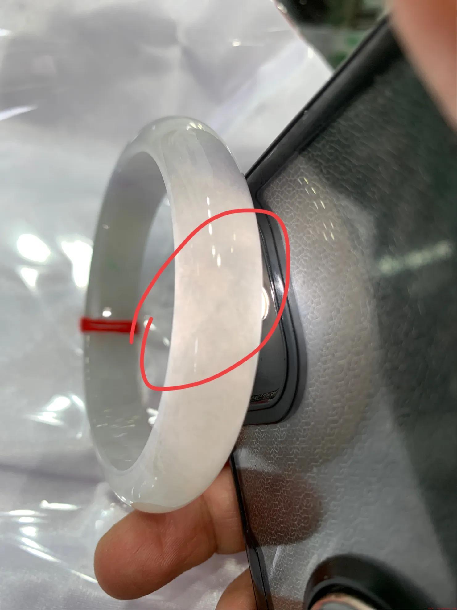 佩戴有纹裂的翡翠手镯吉利吗
