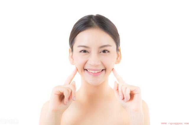 如何准确判断面部搓泥的原因