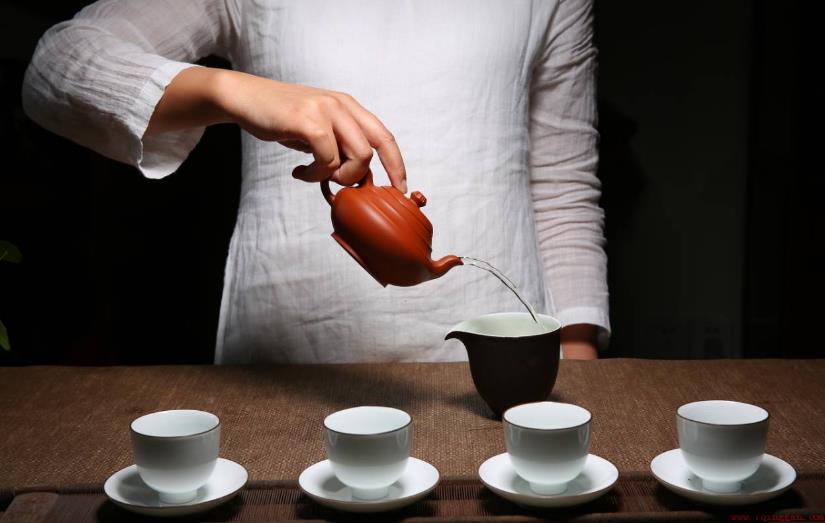 女人秋天喝什么茶好