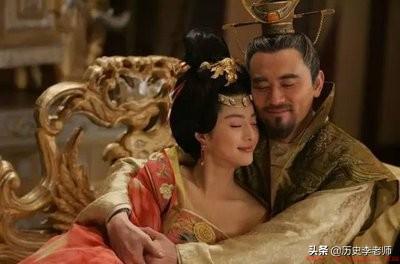 春风拂槛露华浓的意思