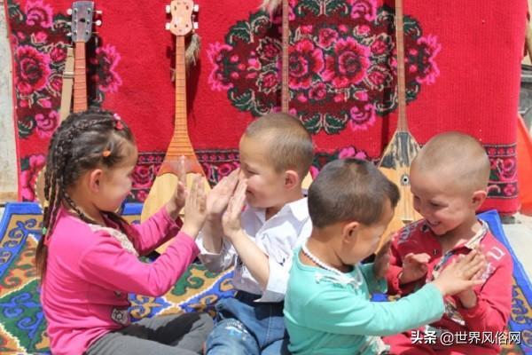 冬不拉是什么民族的乐器
