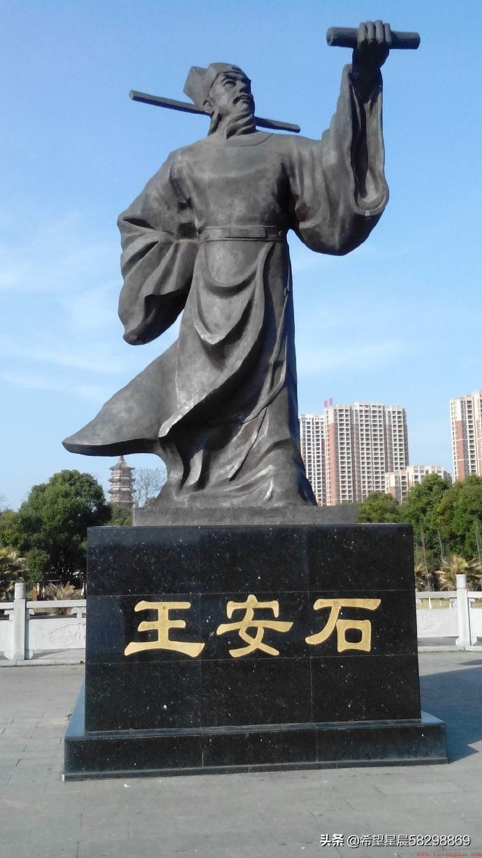 春风又绿江南岸的意思
