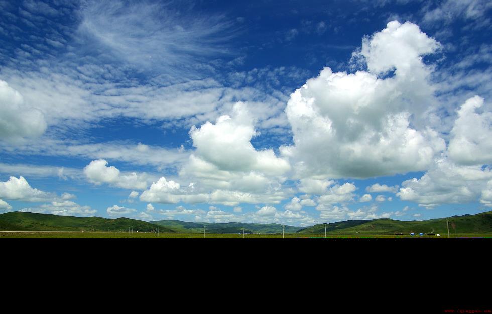 若尔盖大草原在四川哪里