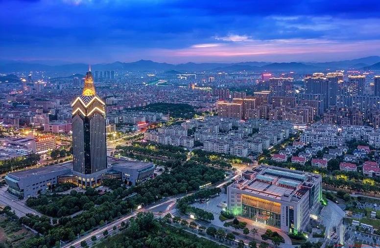 诸暨市是浙江经济发达的县级市