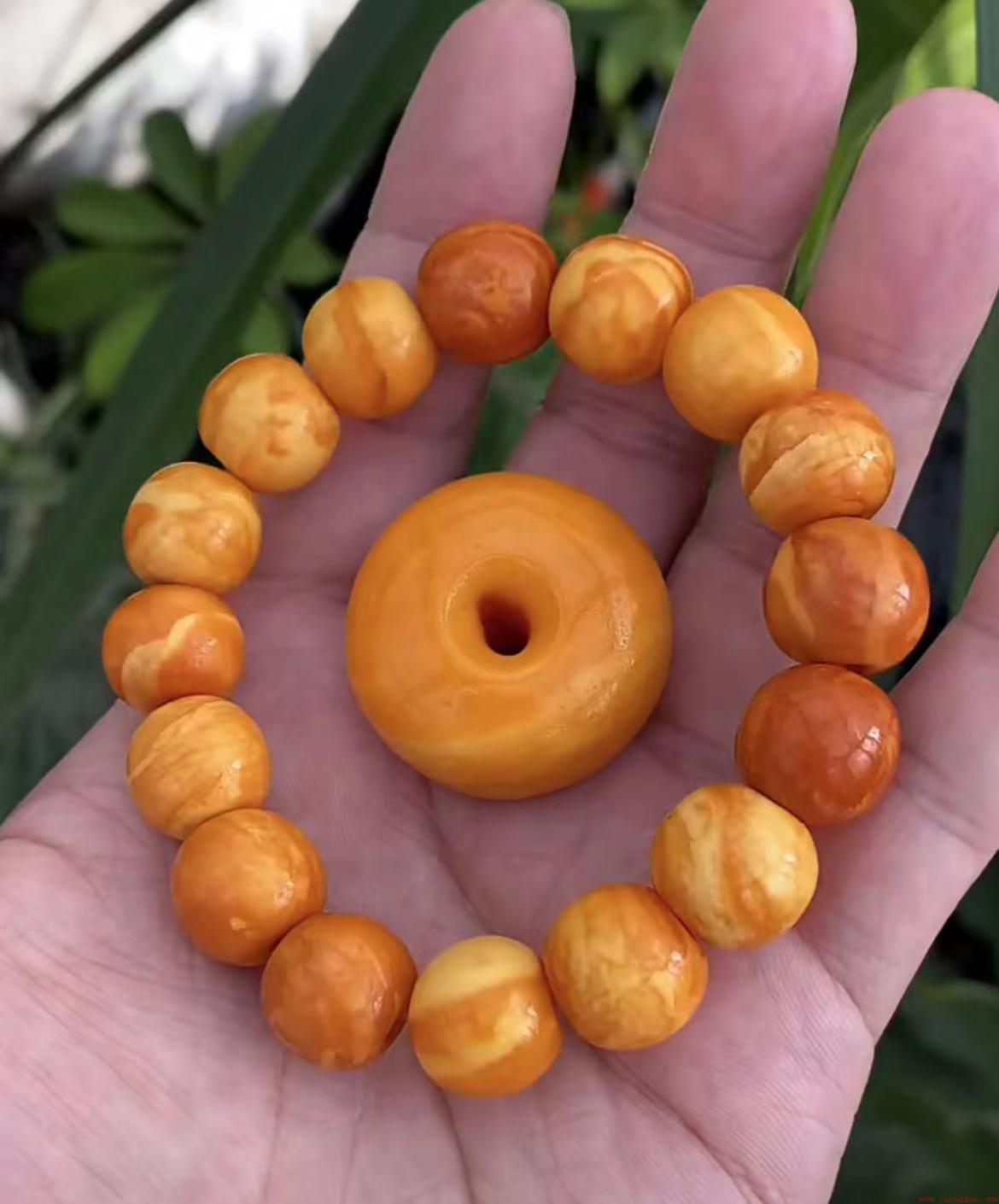 长期戴蜜蜡的好处和作用