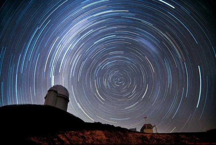 北极星在什么方向（解析为什么北极星始终在正北方）
