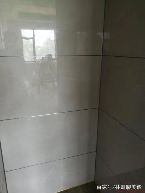 白色墙砖用什么颜色的美缝剂合适