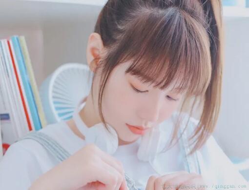 描写钢琴声的句子