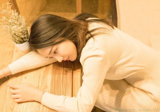 霸气全名女生高冷短句