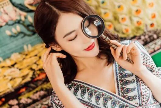 赞美浪漫的爱情句子