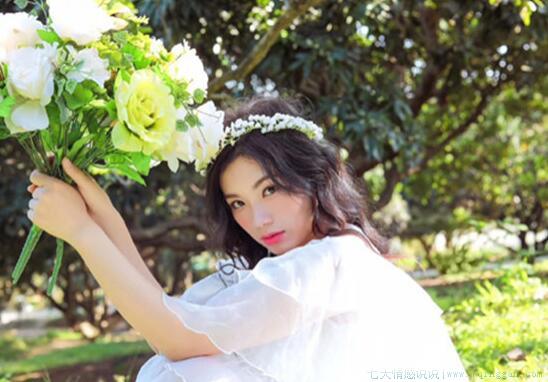 关于春天的花的优美句子