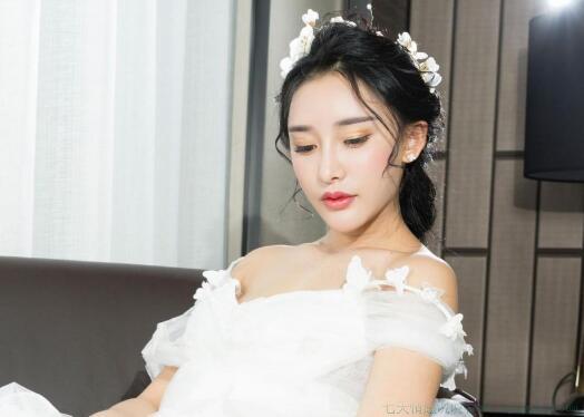 姐妹一起合影的短句子