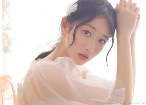 夸人的句子带幽默