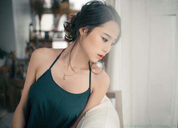夸美女照片的句子