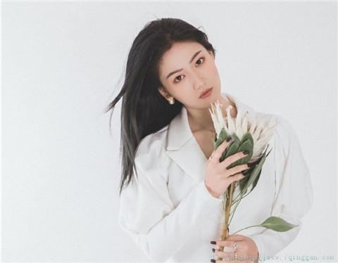 描写松树的句子