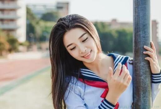 校园墙壁上的句子
