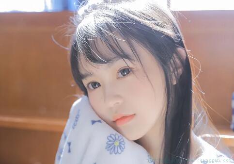 赞美校园的句子