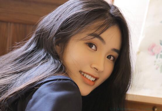 对工作态度认真的句子