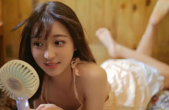 不知不觉又老了一岁的句子