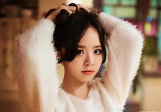 带有拟声词的句子