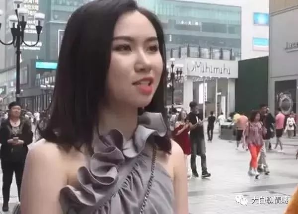 挠女生脚心是什么感觉 - 第6张